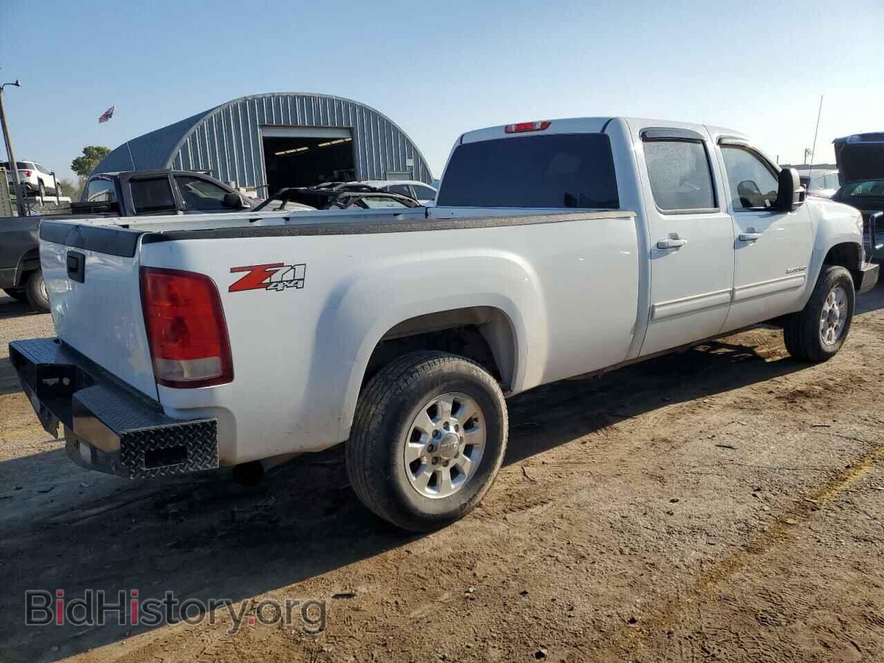 2011 GMC SIERRA - VIN: 1GT424C87BF201320 - Photo 3