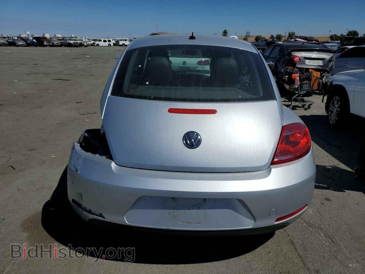 2012 VOLKSWAGEN BEETLE - VIN: 3VWJP7AT6CM636177 - Фото 6