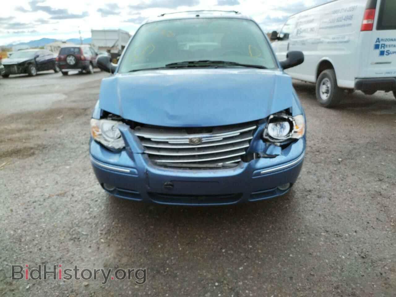2007 CHRYSLER MINIVAN - VIN: 2A8GP64L57R325592 - Фото 9