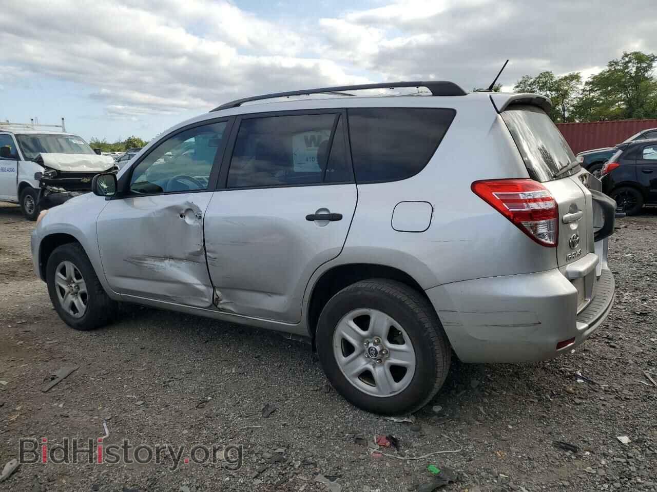2011 TOYOTA RAV4 - VIN: 2T3BF4DV7BW128299 - Фото 2