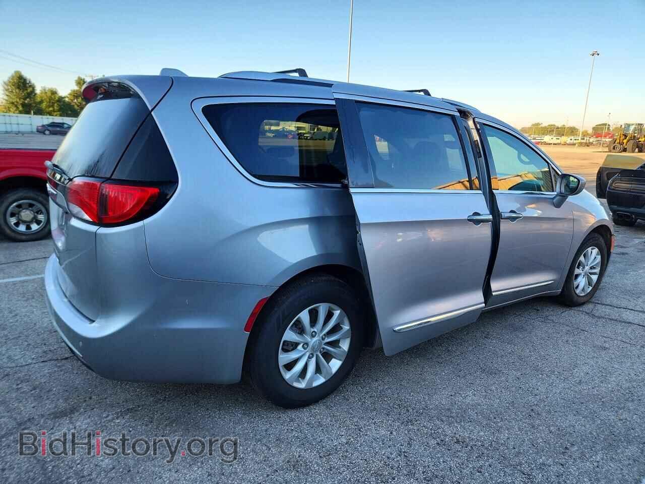 2019 CHRYSLER PACIFICA - VIN: 2C4RC1BG2KR537654 - Photo 3