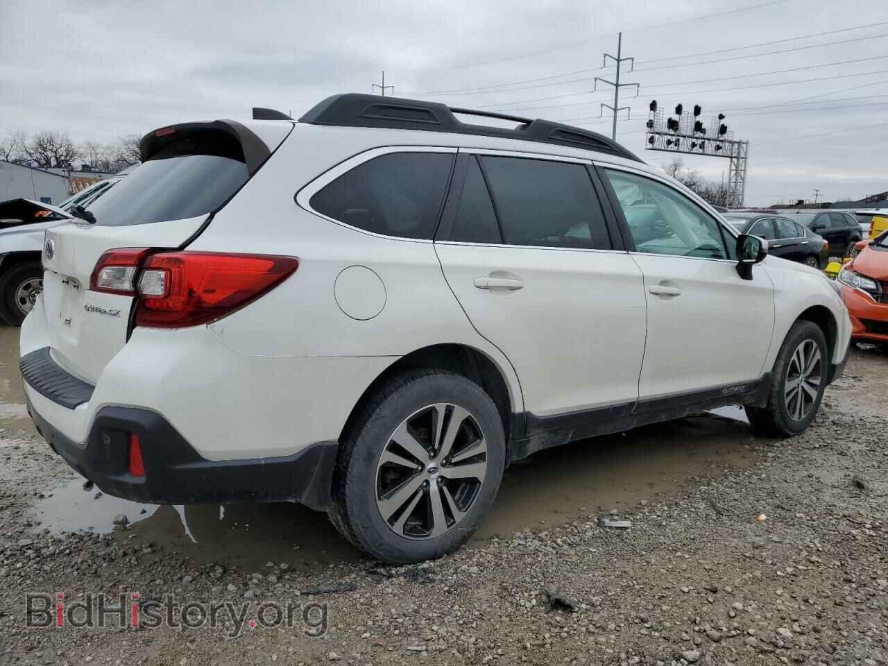 2018 SUBARU OUTBACK - VIN: 4S4BSANC5J3271417 - Фото 3
