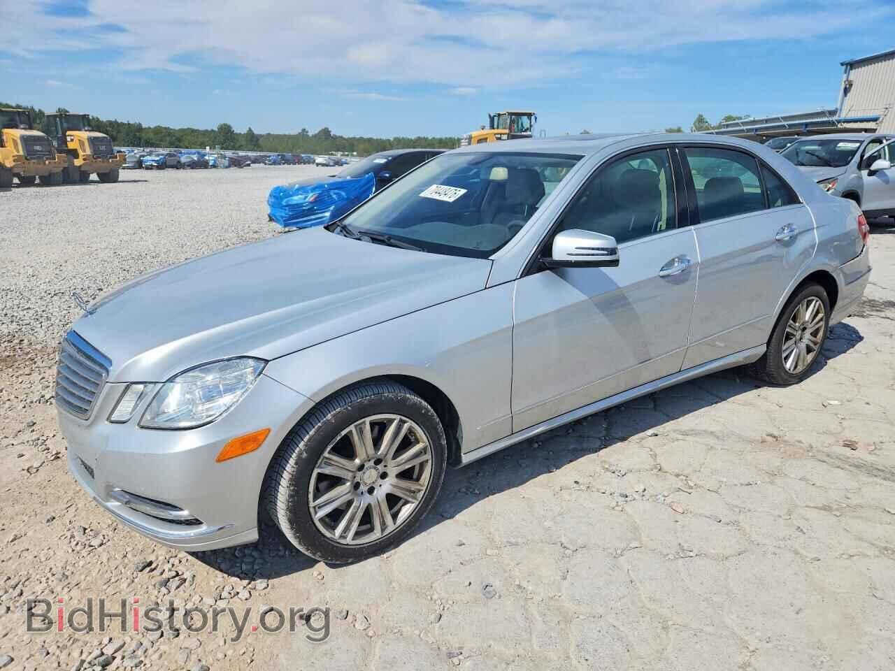 Photo WDDHF5KB5DA667942 - MERCEDES-BENZ E-CLASS 2013