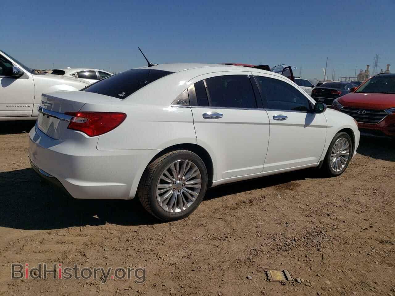 2012 CHRYSLER 200 - VIN: 1C3CCBCG3CN226909 - Фото 3