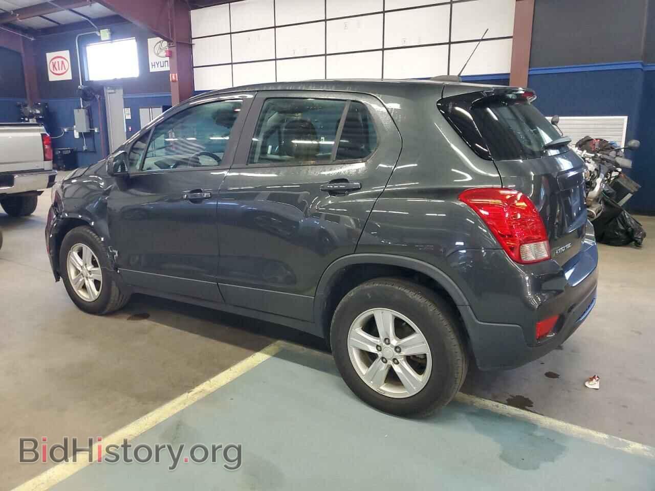 2020 CHEVROLET TRAX - VIN: 3GNCJNSB9LL246792 - Photo 2