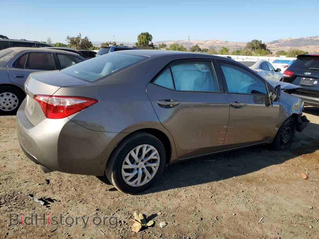 2017 TOYOTA COROLLA - VIN: 2T1BURHEXHC795822 - Фото 3