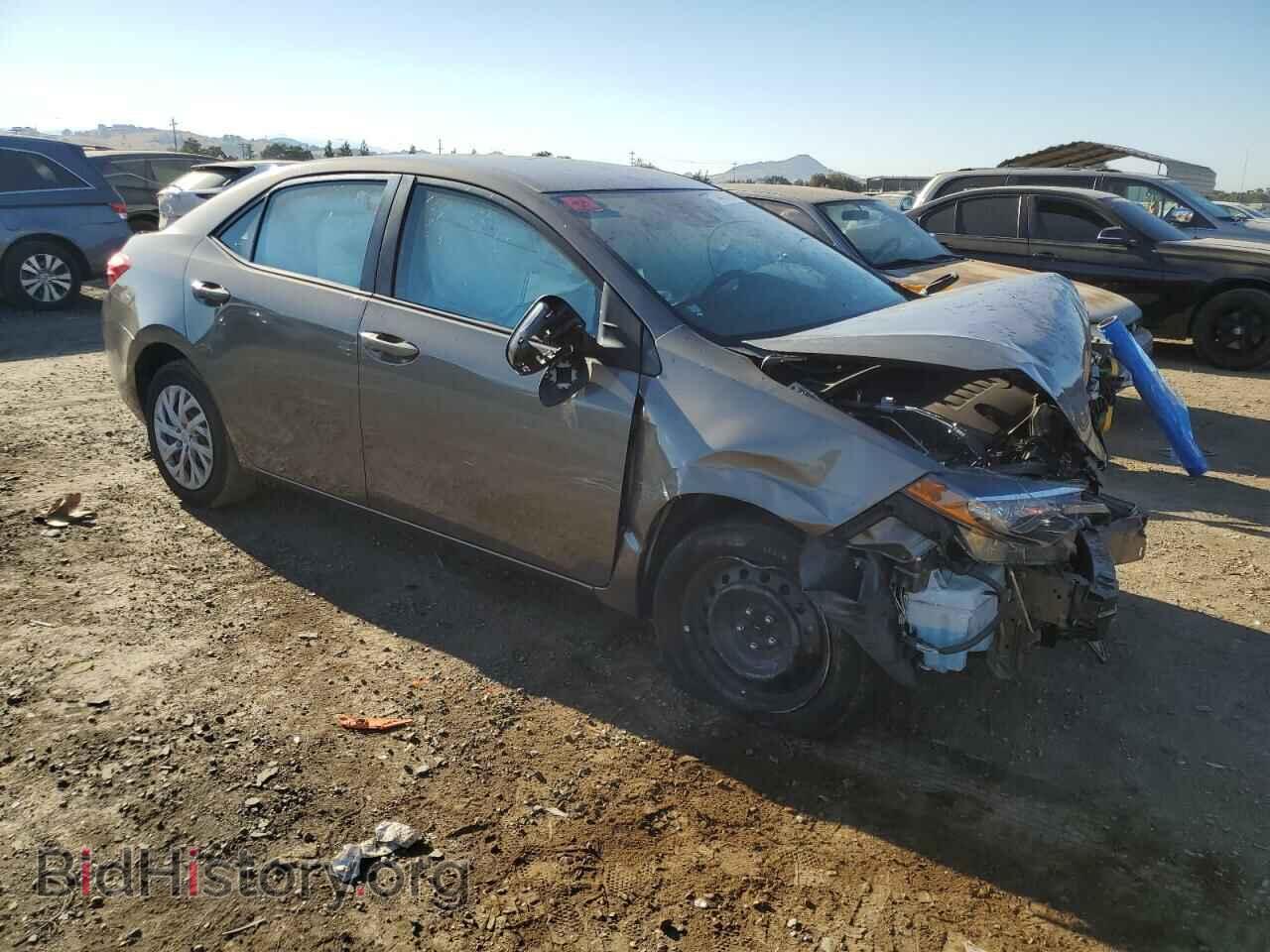 2017 TOYOTA COROLLA - VIN: 2T1BURHEXHC795822 - Фото 4