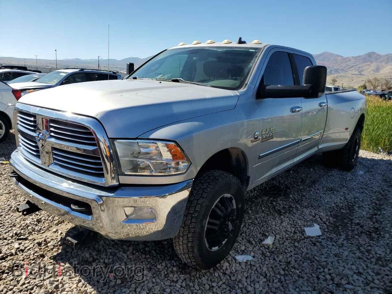 Photo 3C63RRHL6FG657192 - RAM All Models 2015