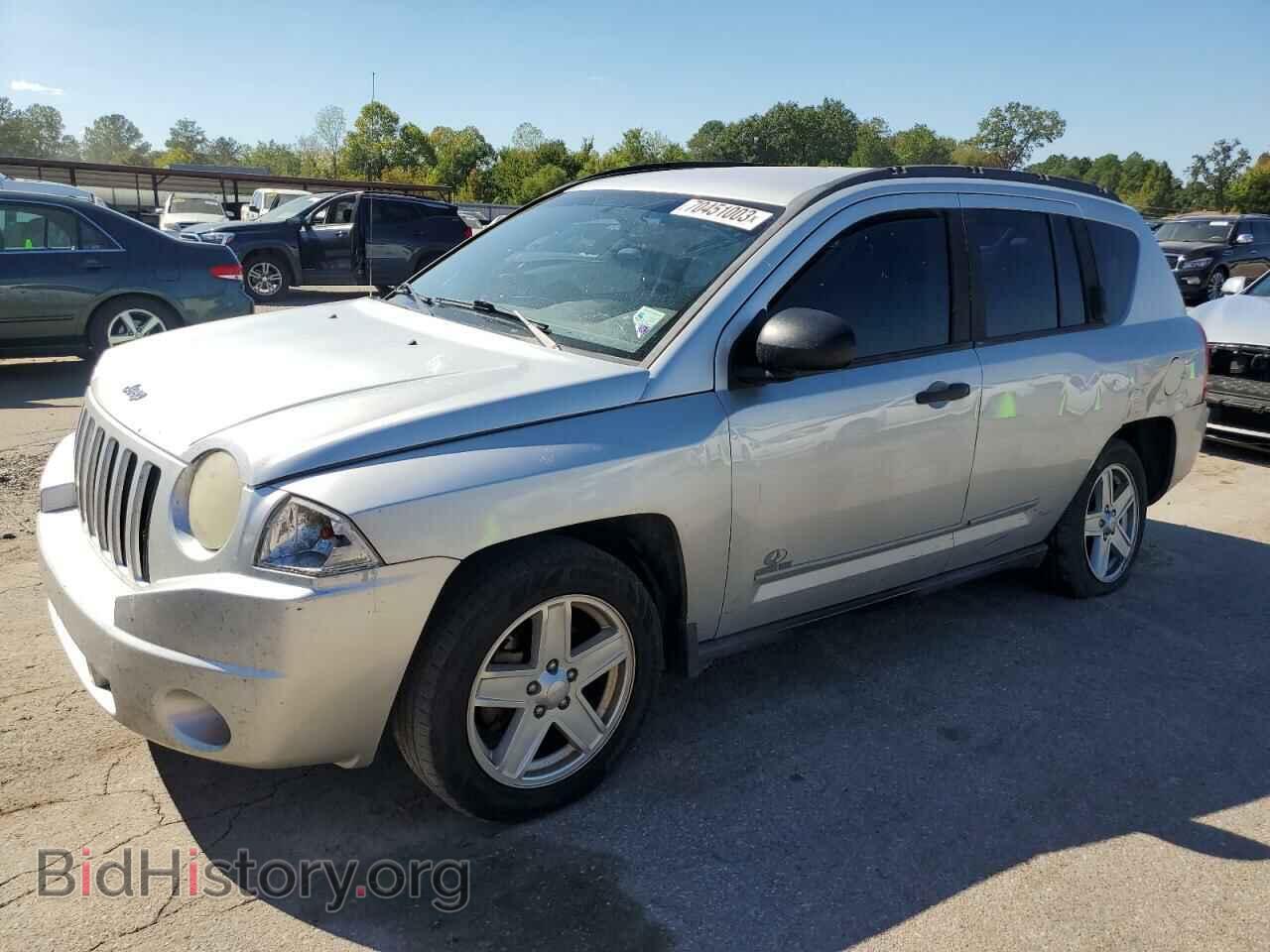 Photo 1J4NT4FB2AD506737 - JEEP COMPASS 2010