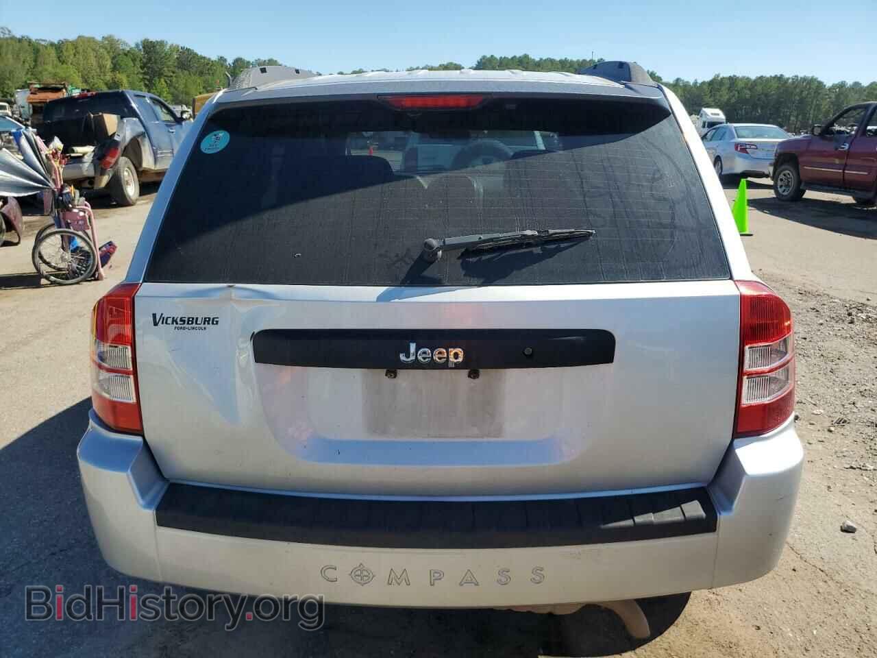 2010 JEEP COMPASS - VIN: 1J4NT4FB2AD506737 - Фото 6