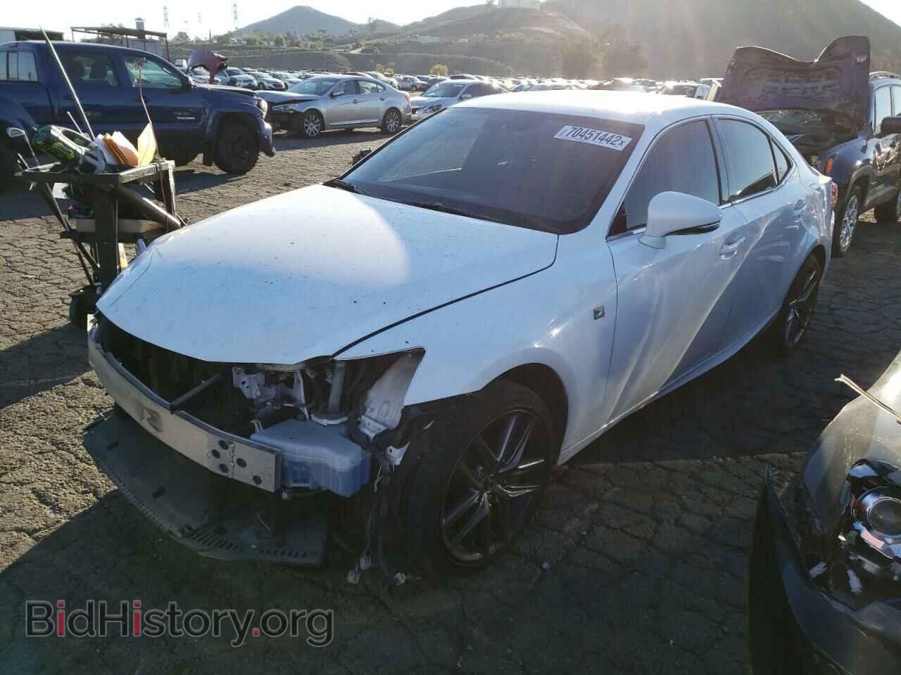 Photo JTHBA1D20G5031641 - LEXUS IS 2016