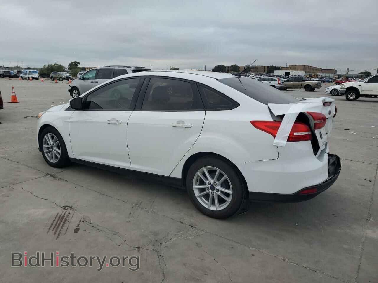 2018 FORD FOCUS - VIN: 1FADP3F28JL286855 - Photo 2