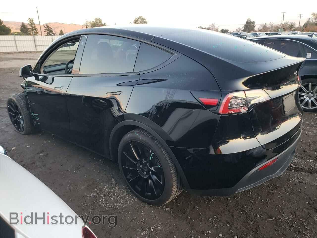 2022 TESLA MODEL Y - VIN: 7SAYGDEE9NF480030 - Фото 2