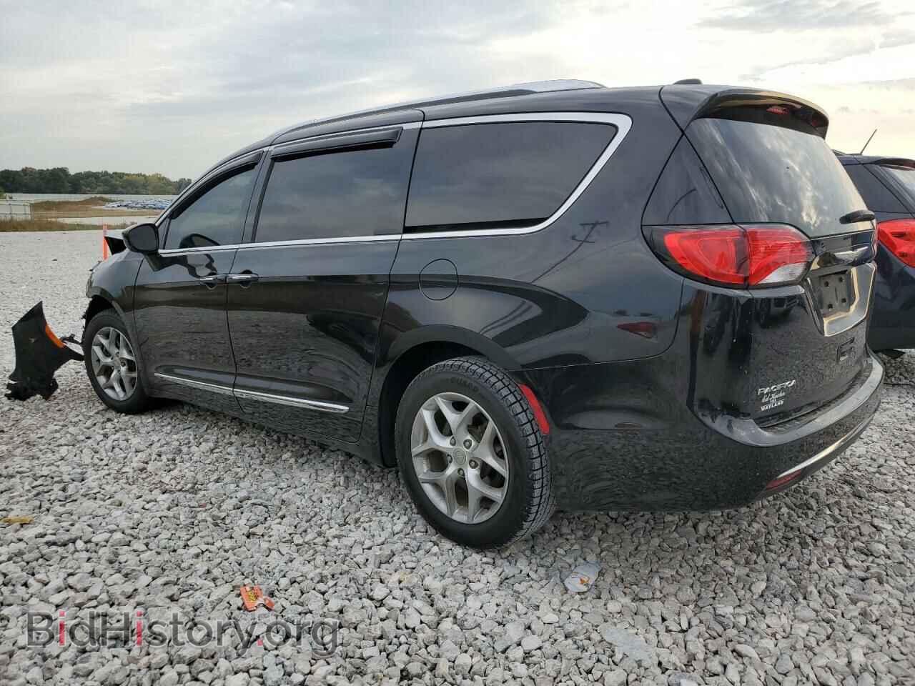 2017 CHRYSLER PACIFICA - VIN: 2C4RC1EG5HR763983 - Photo 2