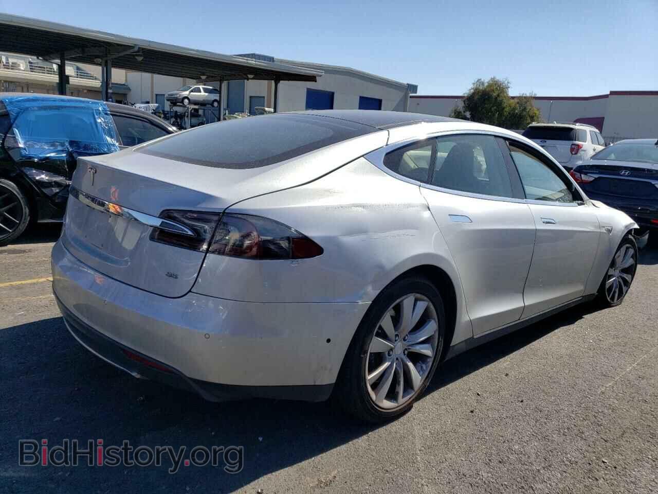 2014 TESLA MODEL S - VIN: 5YJSA1H11EFP52985 - Фото 3