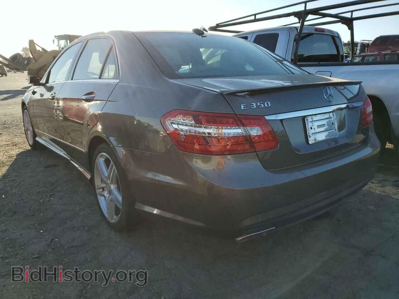 2013 MERCEDES-BENZ E-CLASS - VIN: WDDHF5KB8DA739846 - Фото 2
