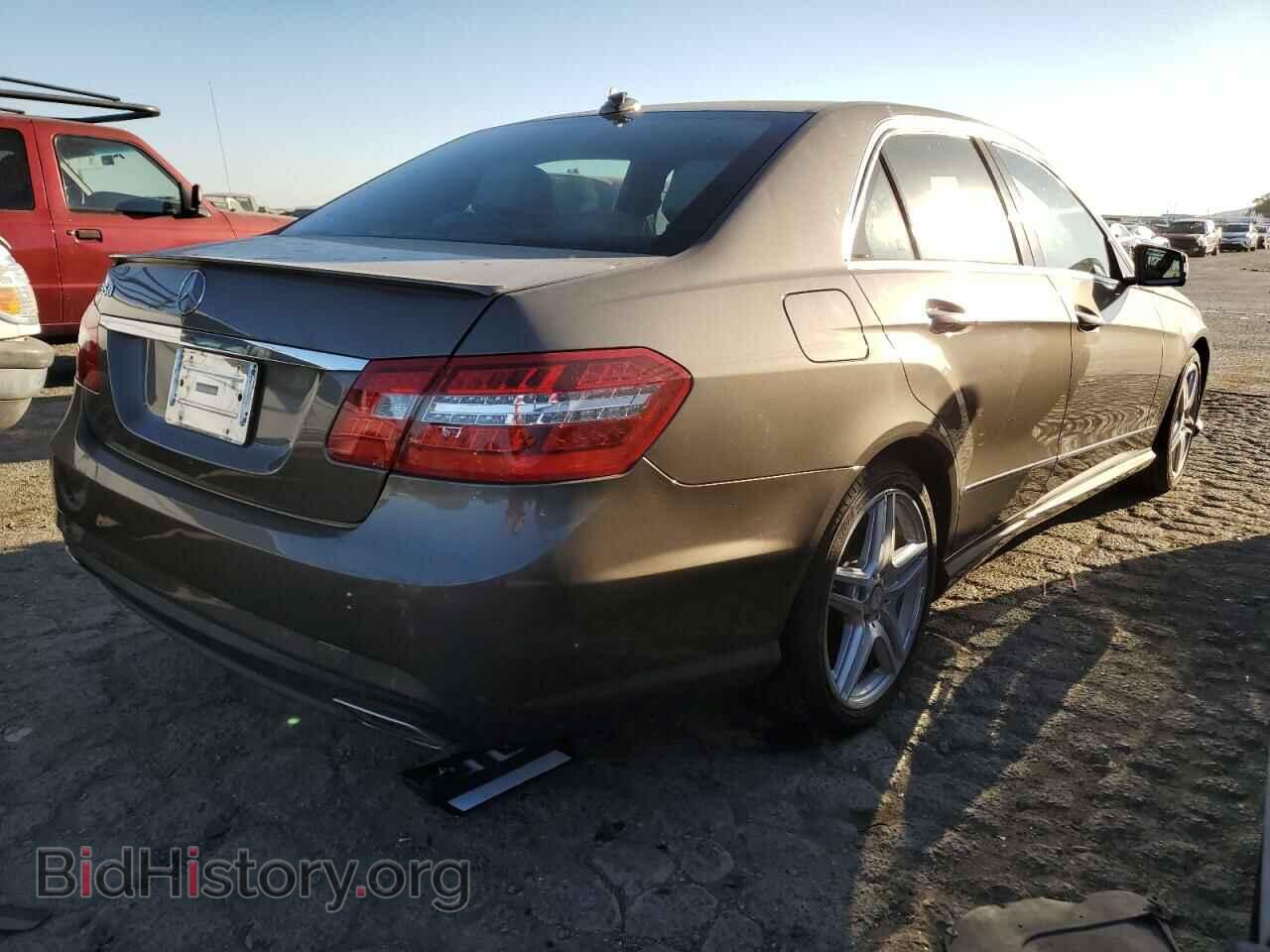 2013 MERCEDES-BENZ E-CLASS - VIN: WDDHF5KB8DA739846 - Фото 3