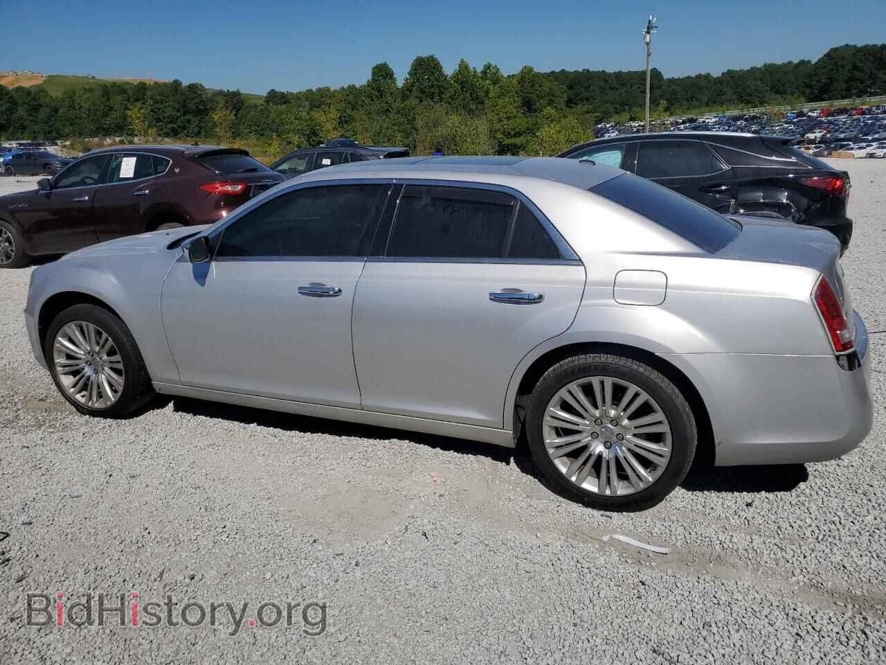 2012 CHRYSLER 300 - VIN: 2C3CCACG7CH279731 - Фото 2