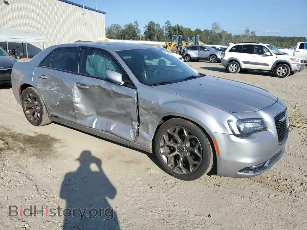 2018 CHRYSLER 300 - VIN: 2C3CCABG8JH295905 - Photo 4