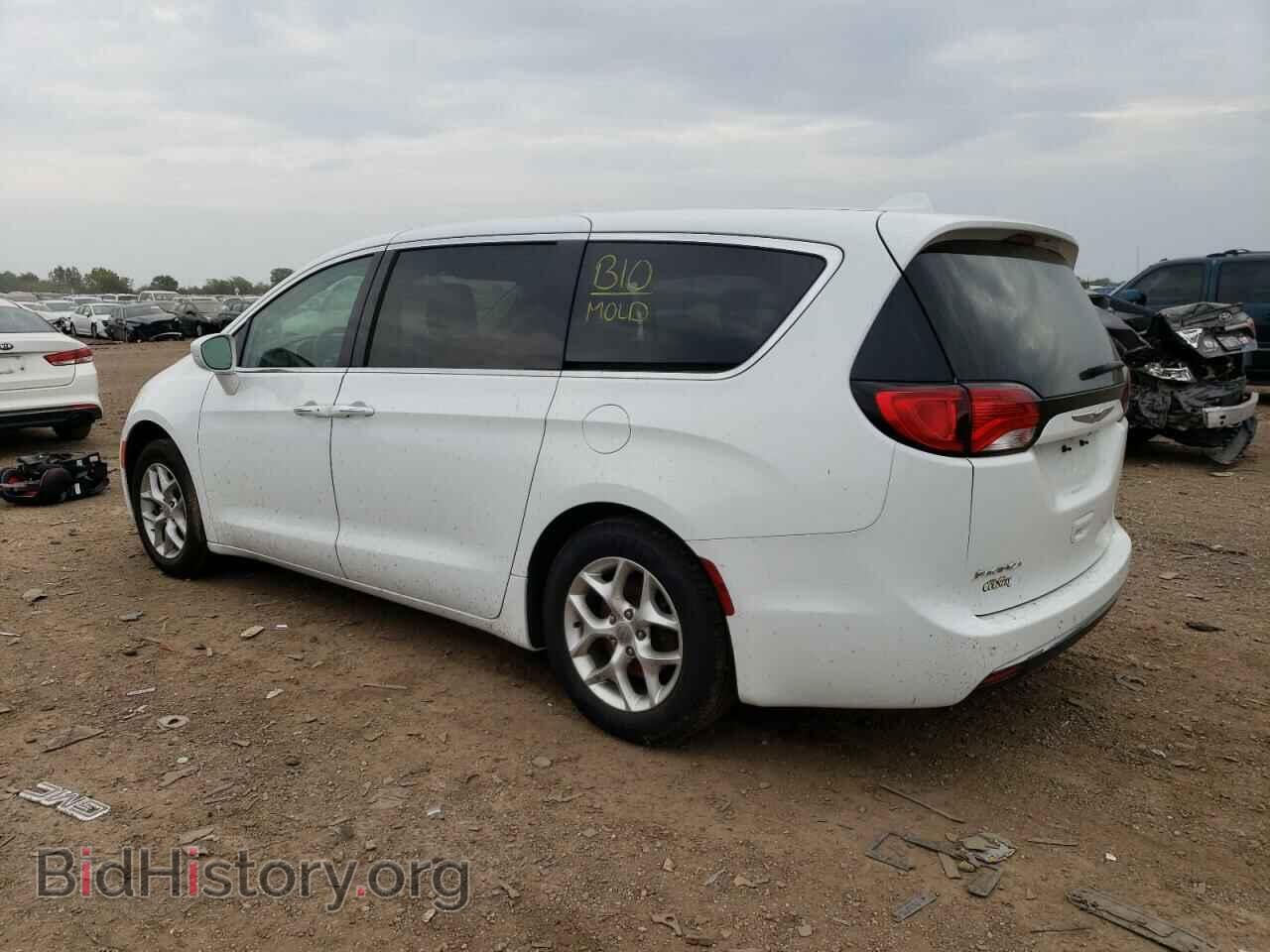 2020 CHRYSLER All Models - VIN: 2C4RC1FG3LR106302 - Фото 2