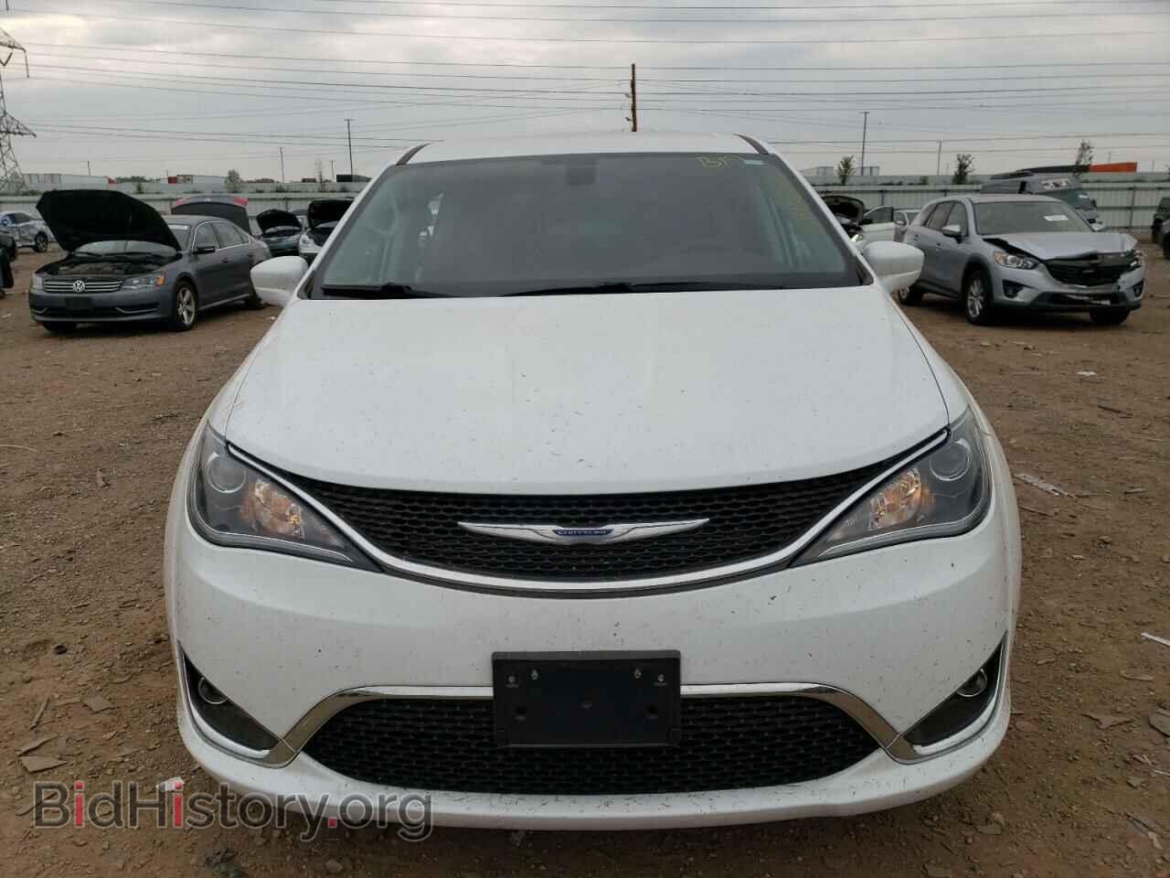 2020 CHRYSLER All Models - VIN: 2C4RC1FG3LR106302 - Фото 5
