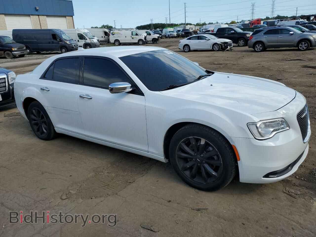 2018 CHRYSLER 300 - VIN: 2C3CCAKG6JH151849 - Фото 4