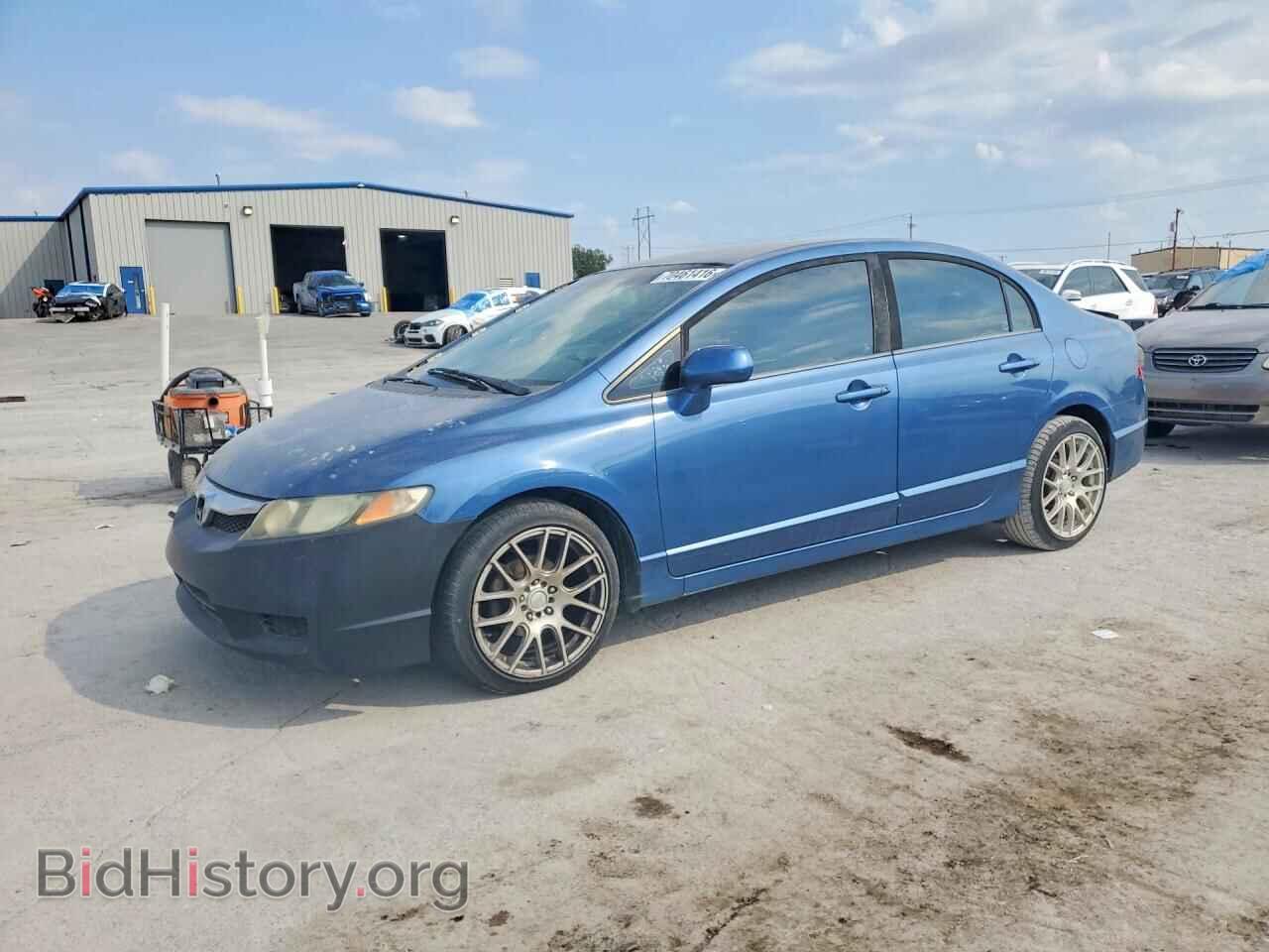 Фотография 19XFA1F57AE066845 - HONDA CIVIC 2010