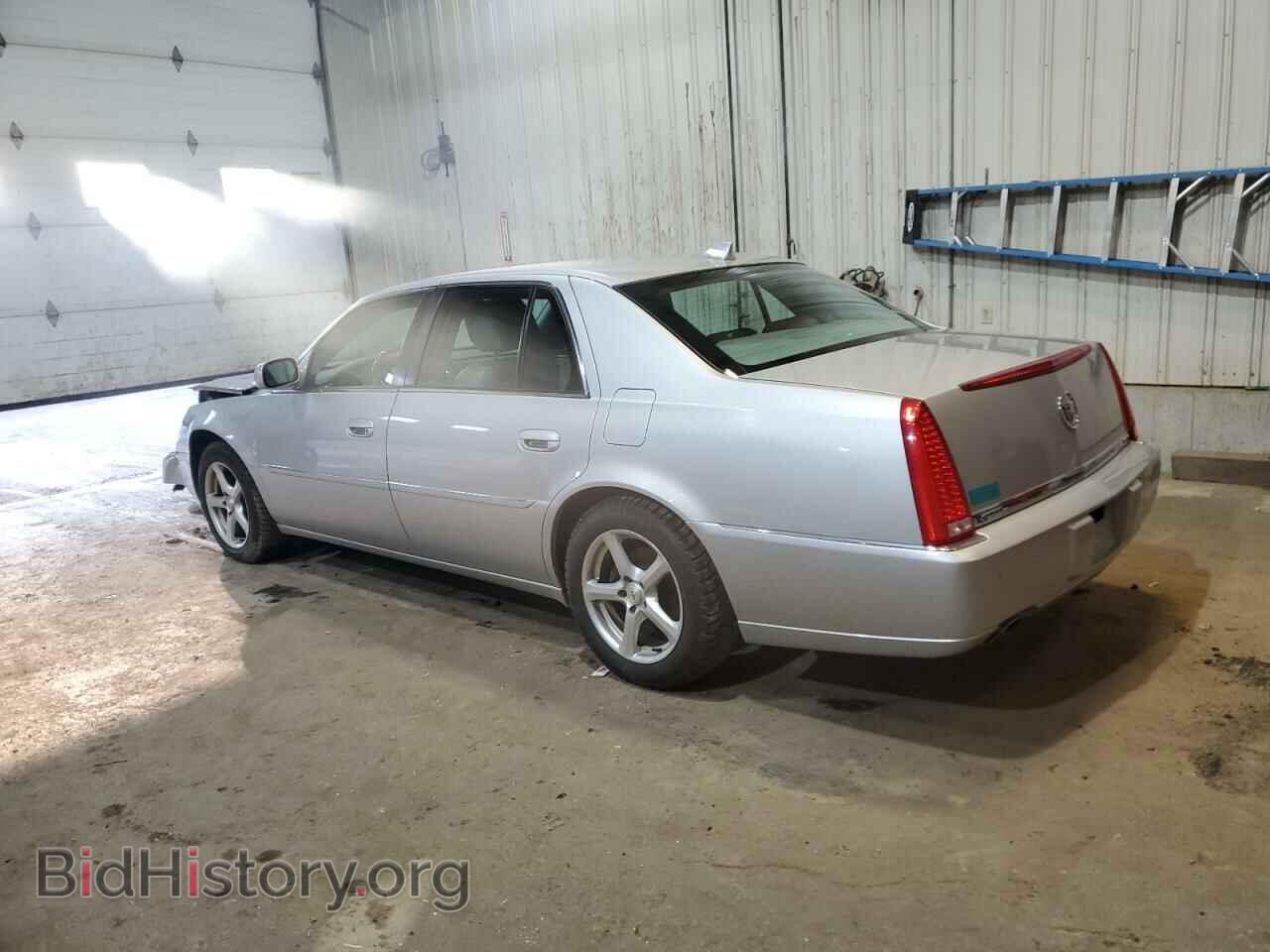 2011 CADILLAC DTS - VIN: 1G6KD5E61BU131458 - Фото 2