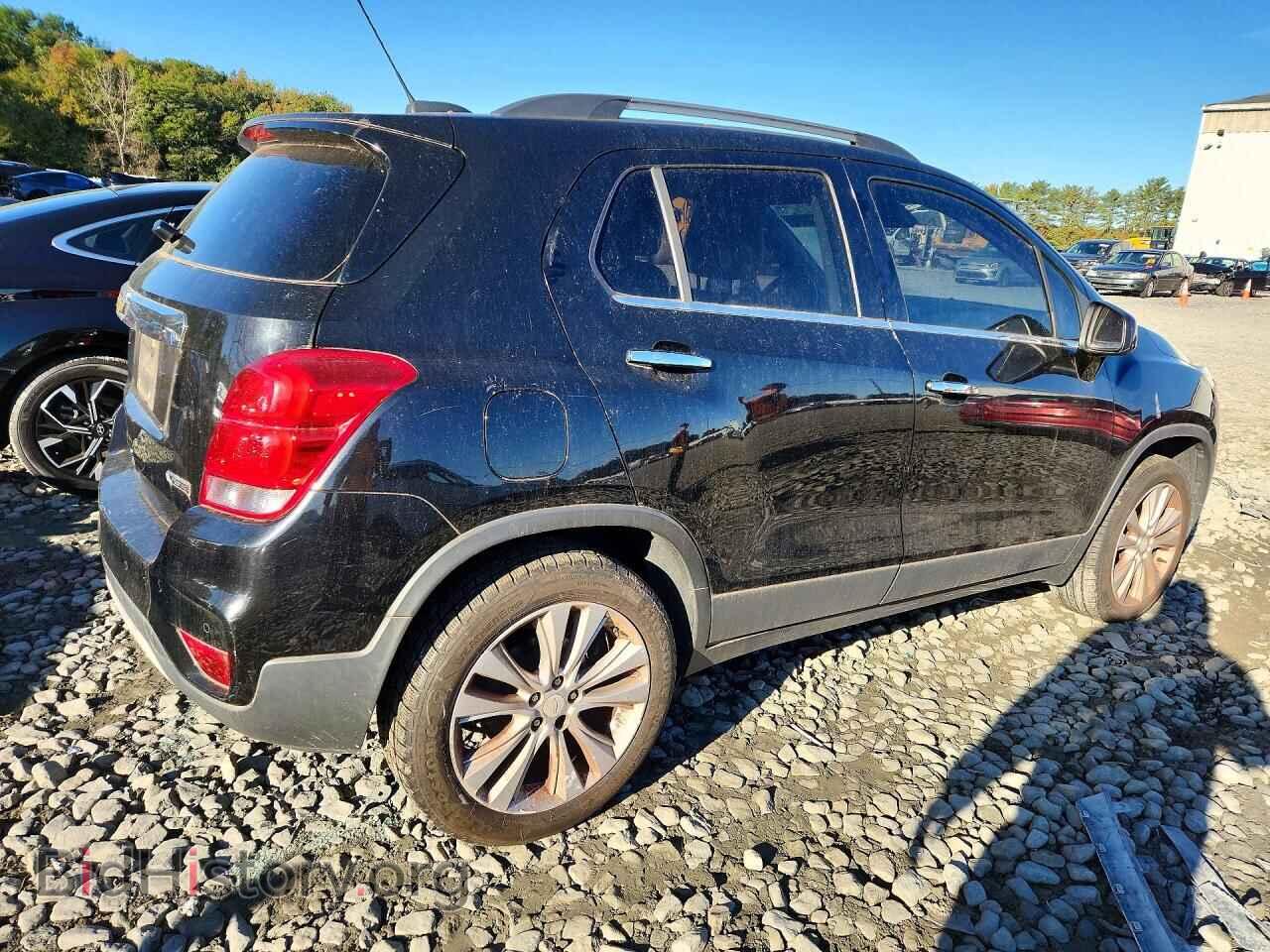 2017 CHEVROLET TRAX - VIN: 3GNCJRSB3HL148467 - Photo 3