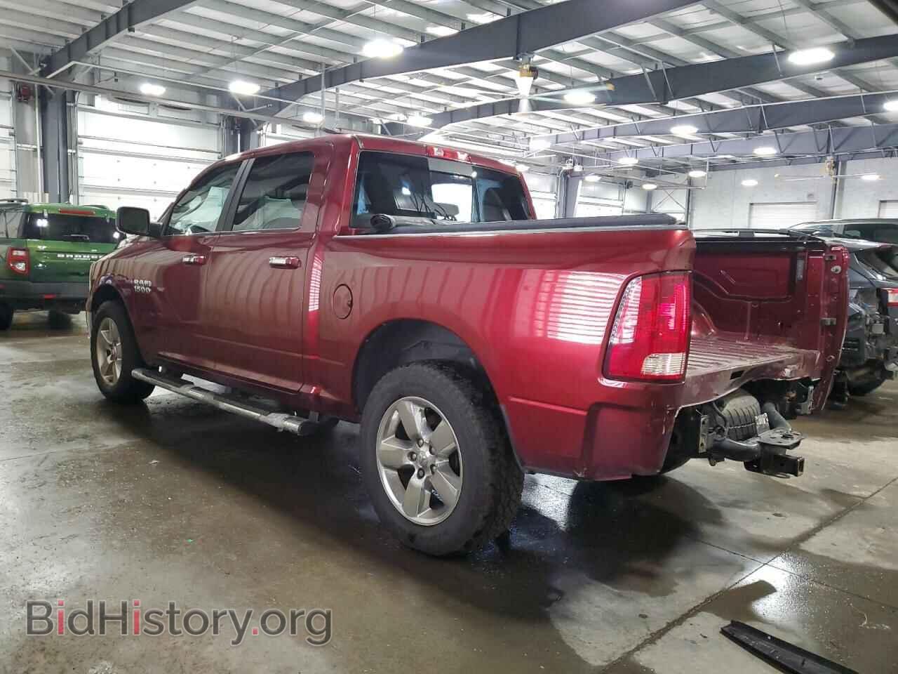 2018 RAM 1500 - VIN: 3C6RR7LG8JG240965 - Фото 2