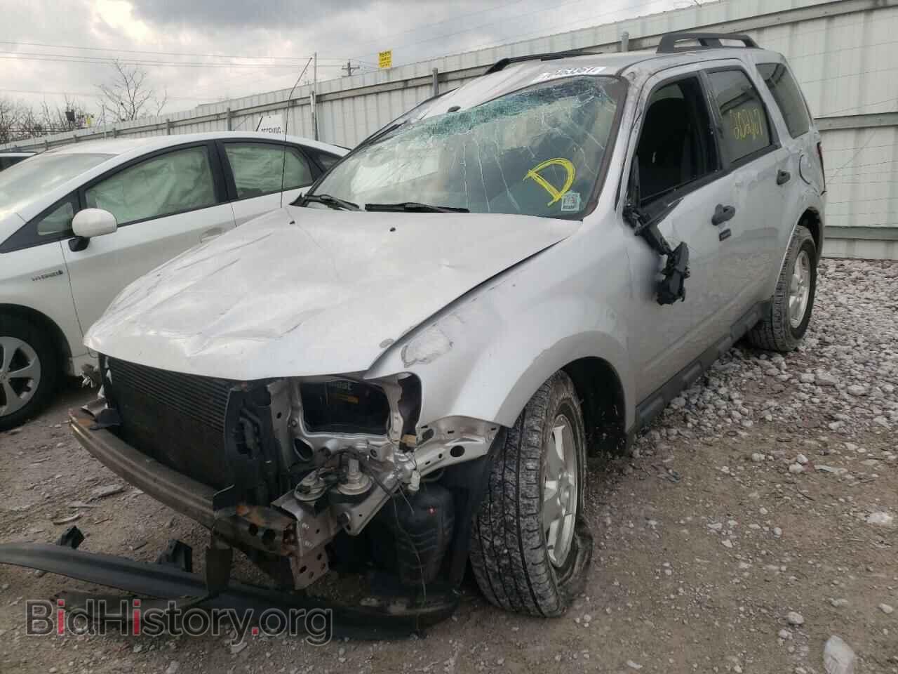 2011 FORD ESCAPE - VIN: 1FMCU9D76BKC05418 - Фото 2