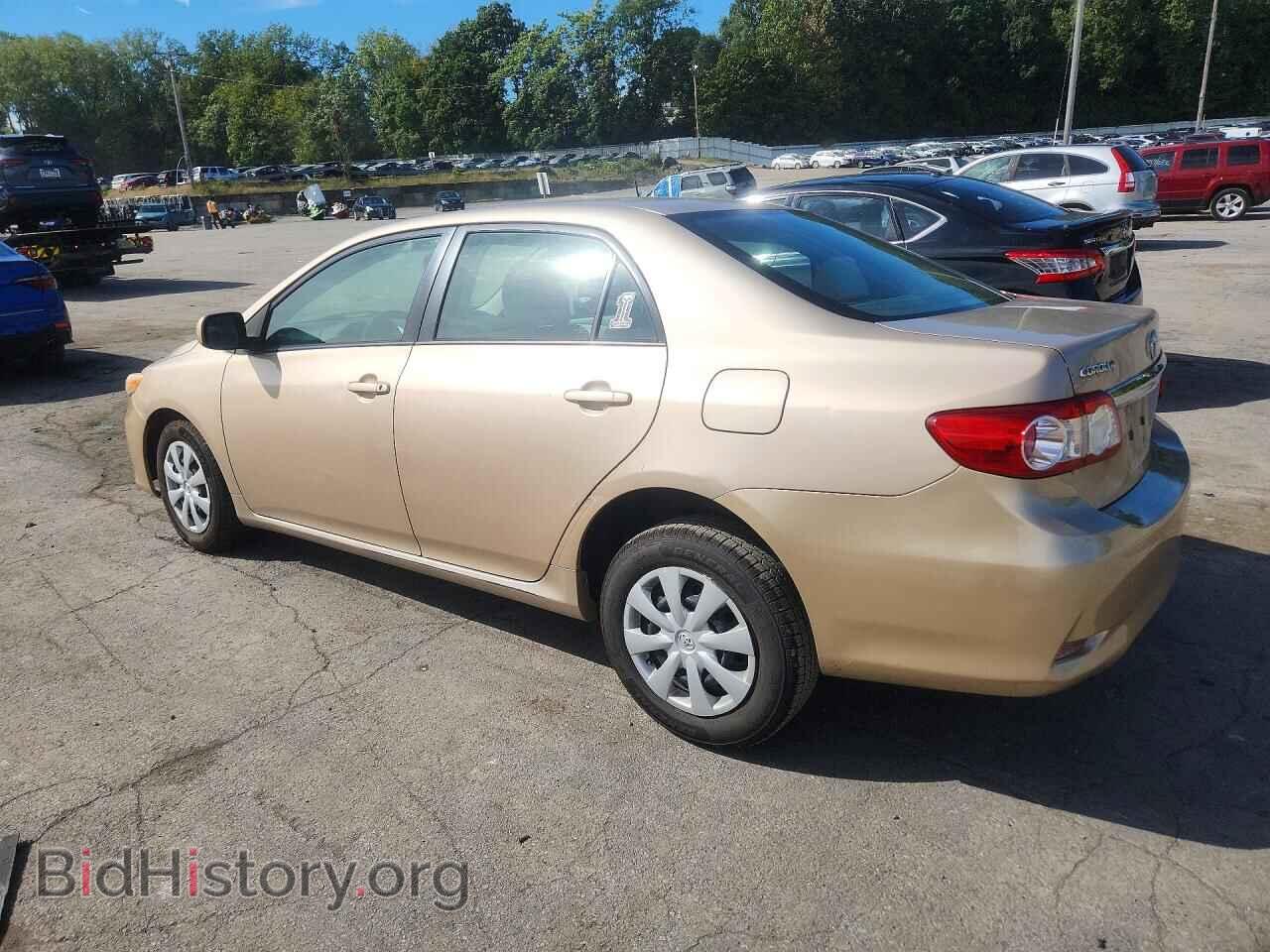 2011 TOYOTA COROLLA - VIN: 2T1BU4EE3BC700029 - Фото 2