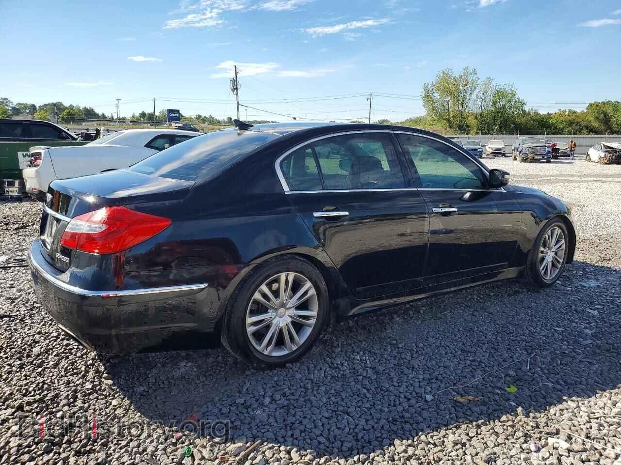 2012 HYUNDAI GENESIS - VIN: KMHGC4DD9CU201401 - Photo 3