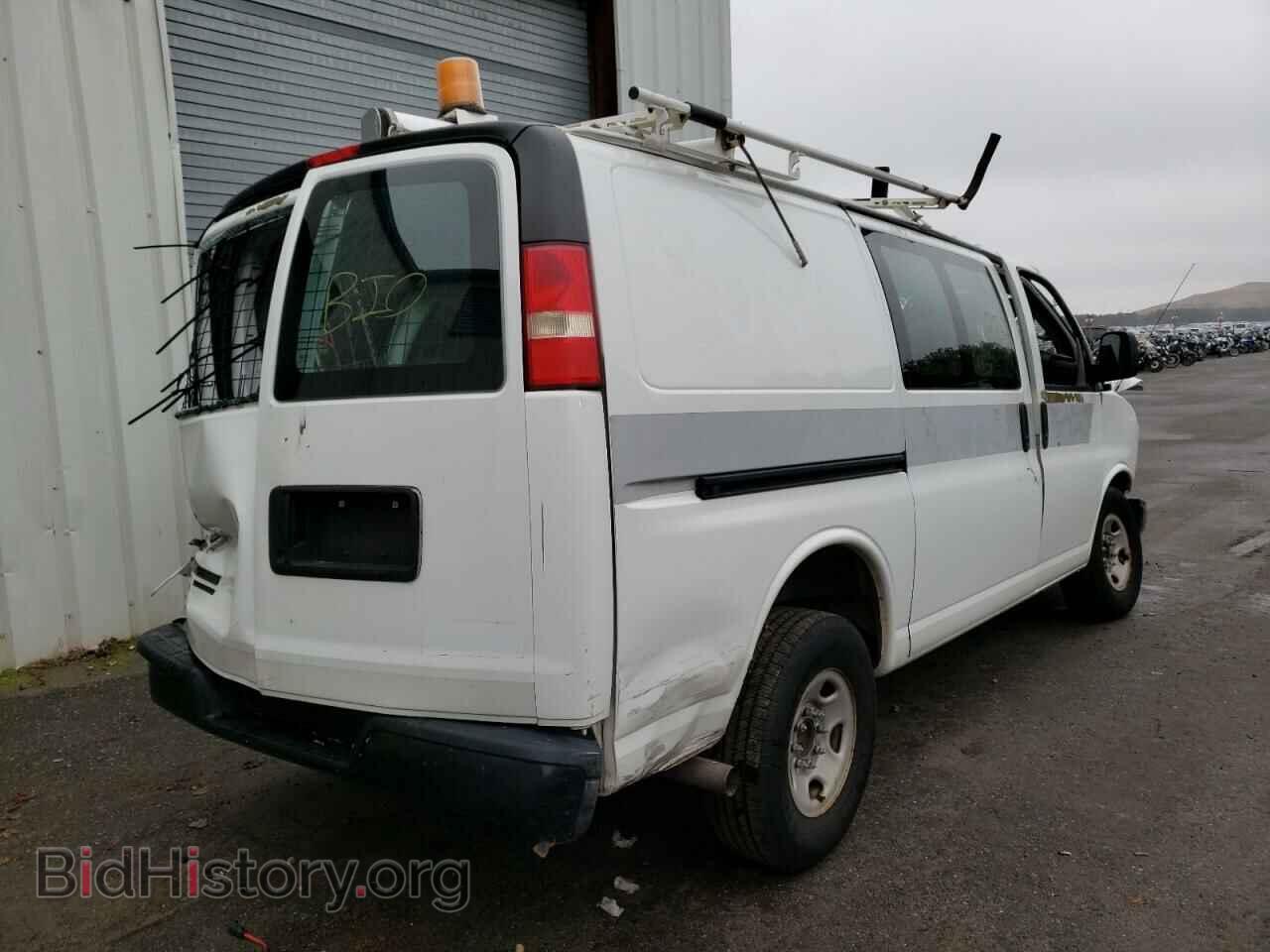 2011 CHEVROLET EXPRESS - VIN: 1GCWGFCA2B1172217 - Фото 3