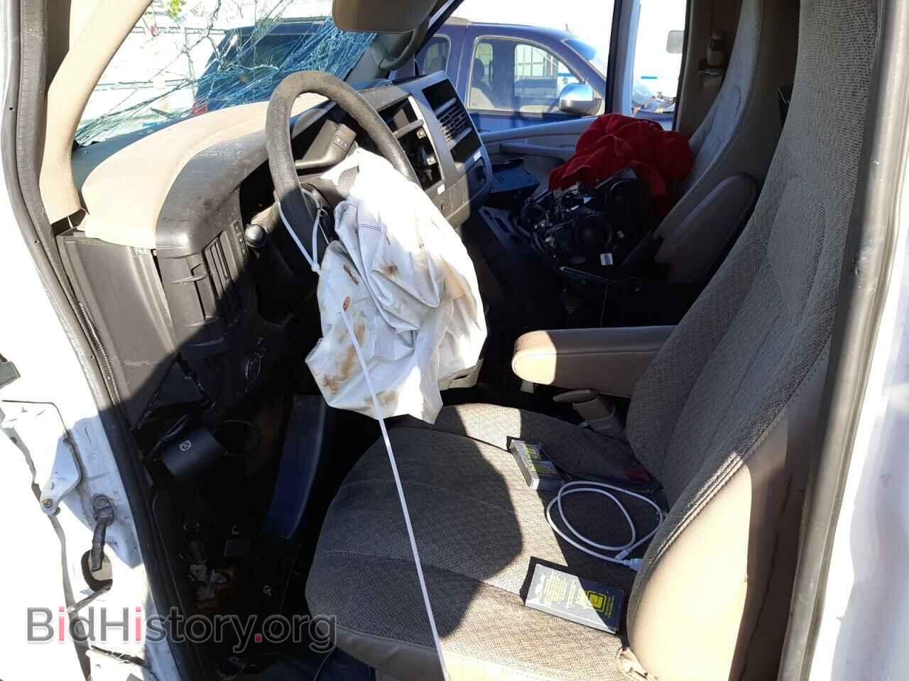 2011 CHEVROLET EXPRESS - VIN: 1GCWGFCA2B1172217 - Фото 7