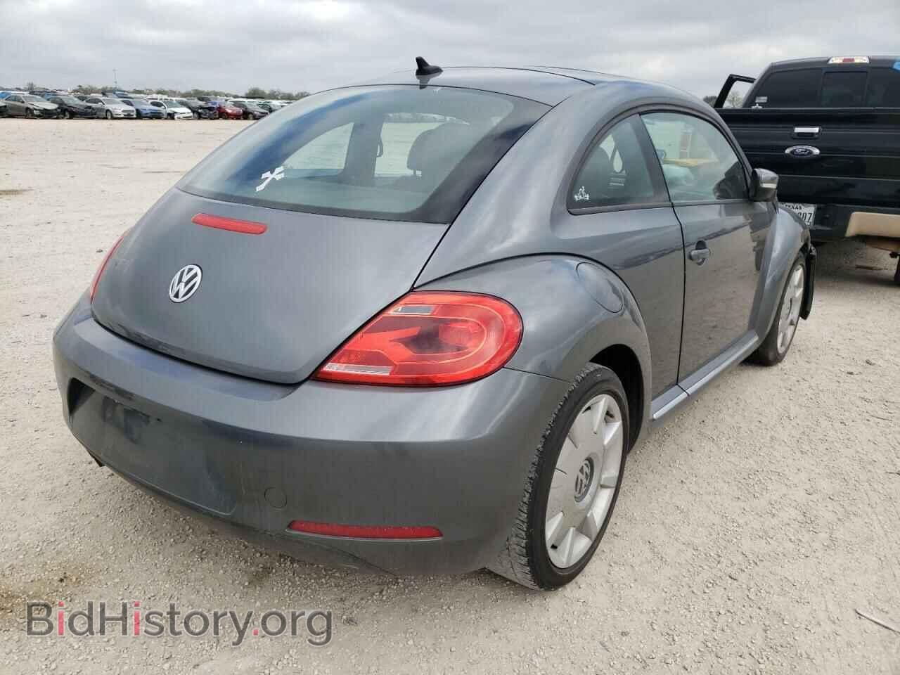 2013 VOLKSWAGEN BEETLE - VIN: 3VWJP7AT6DM677863 - Фото 4
