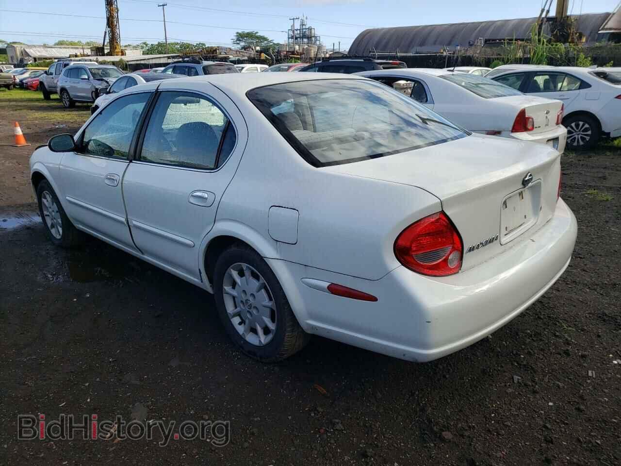 2000 NISSAN MAXIMA - VIN: JN1CA31D3YT730821 - Photo 2