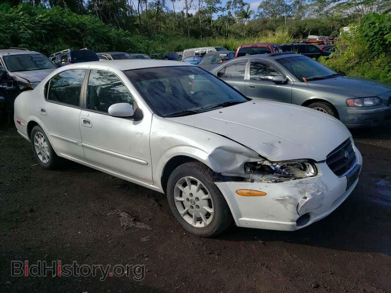 2000 NISSAN MAXIMA - VIN: JN1CA31D3YT730821 - Photo 4