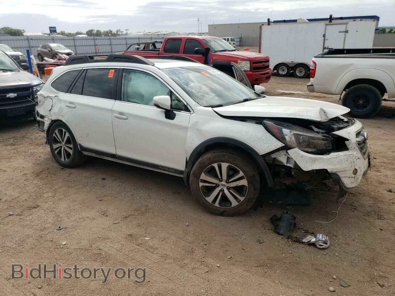 2018 SUBARU OUTBACK - VIN: 4S4BSEKCXJ3379964 - Фото 4