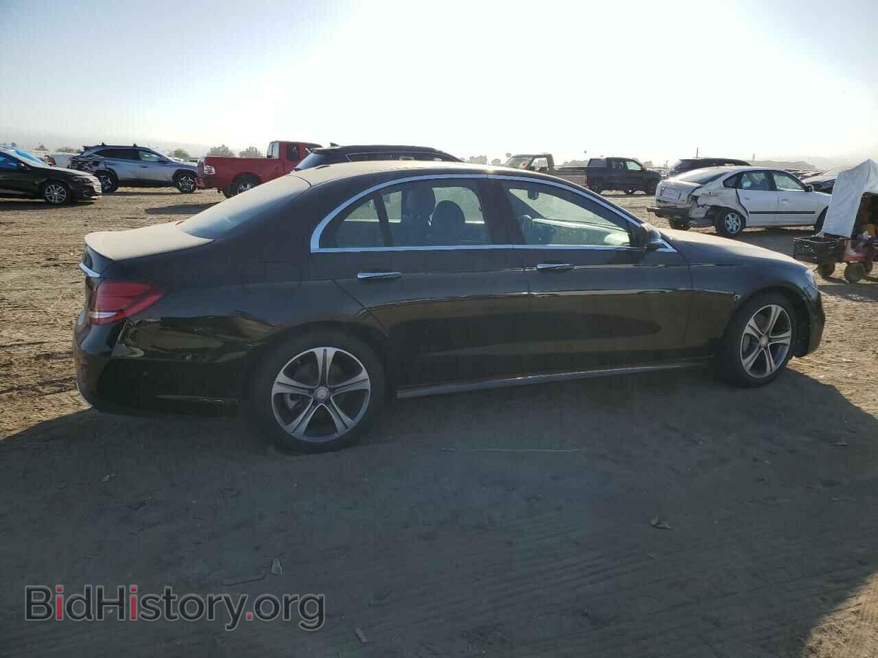 2017 MERCEDES-BENZ E-CLASS - VIN: WDDZF4JB2HA134324 - Фото 3