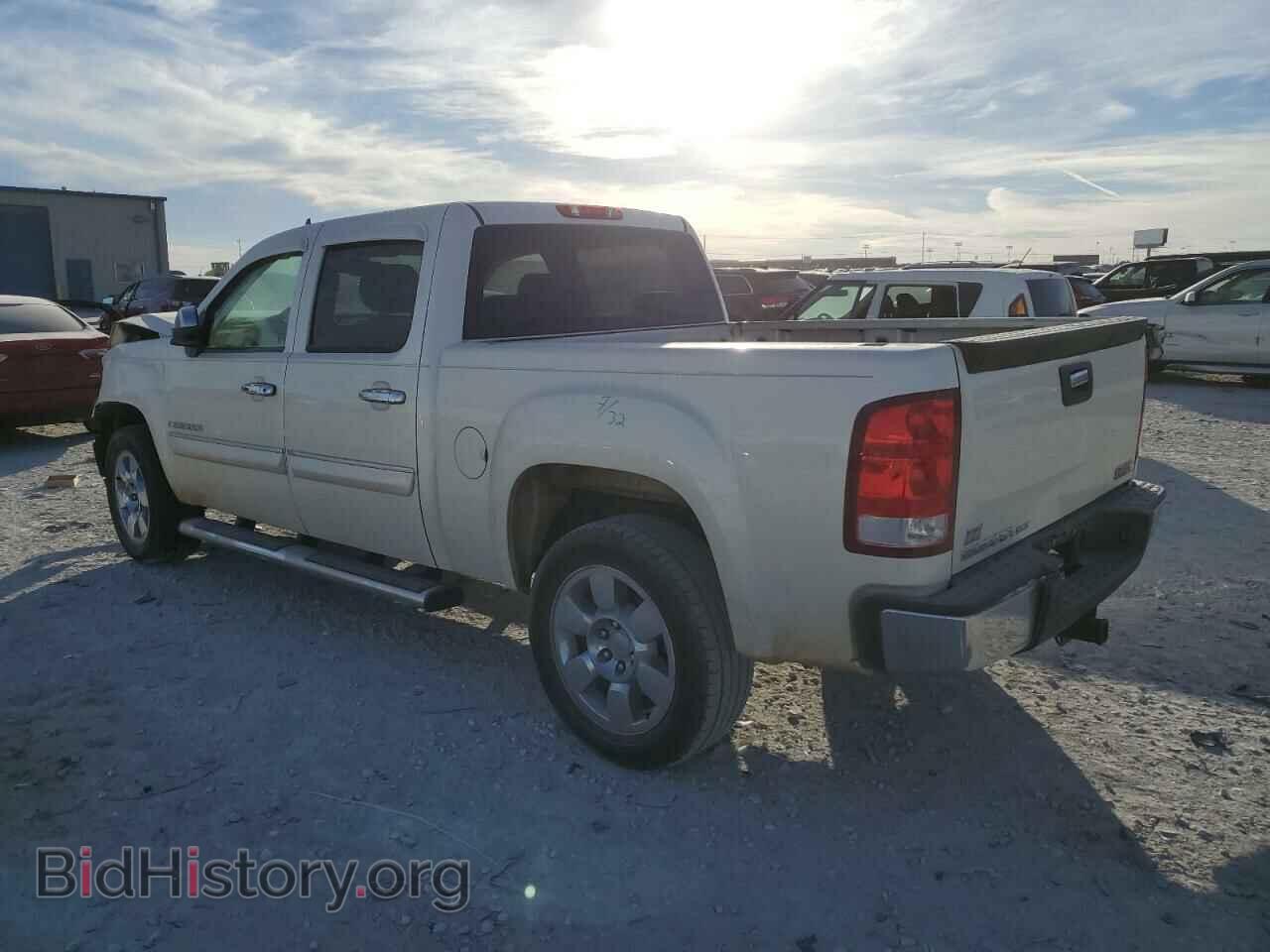 2009 GMC SIERRA - VIN: 3GTEC33J79G166611 - Фото 2