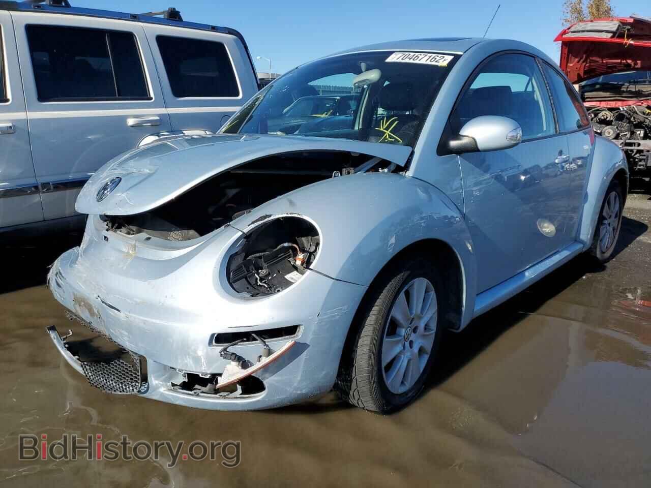 2009 VOLKSWAGEN BEETLE - VIN: 3VWRG31C69M512866 - Фото 2