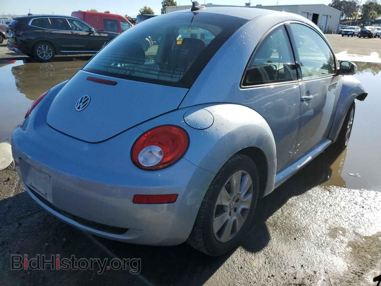 2009 VOLKSWAGEN BEETLE - VIN: 3VWRG31C69M512866 - Фото 4