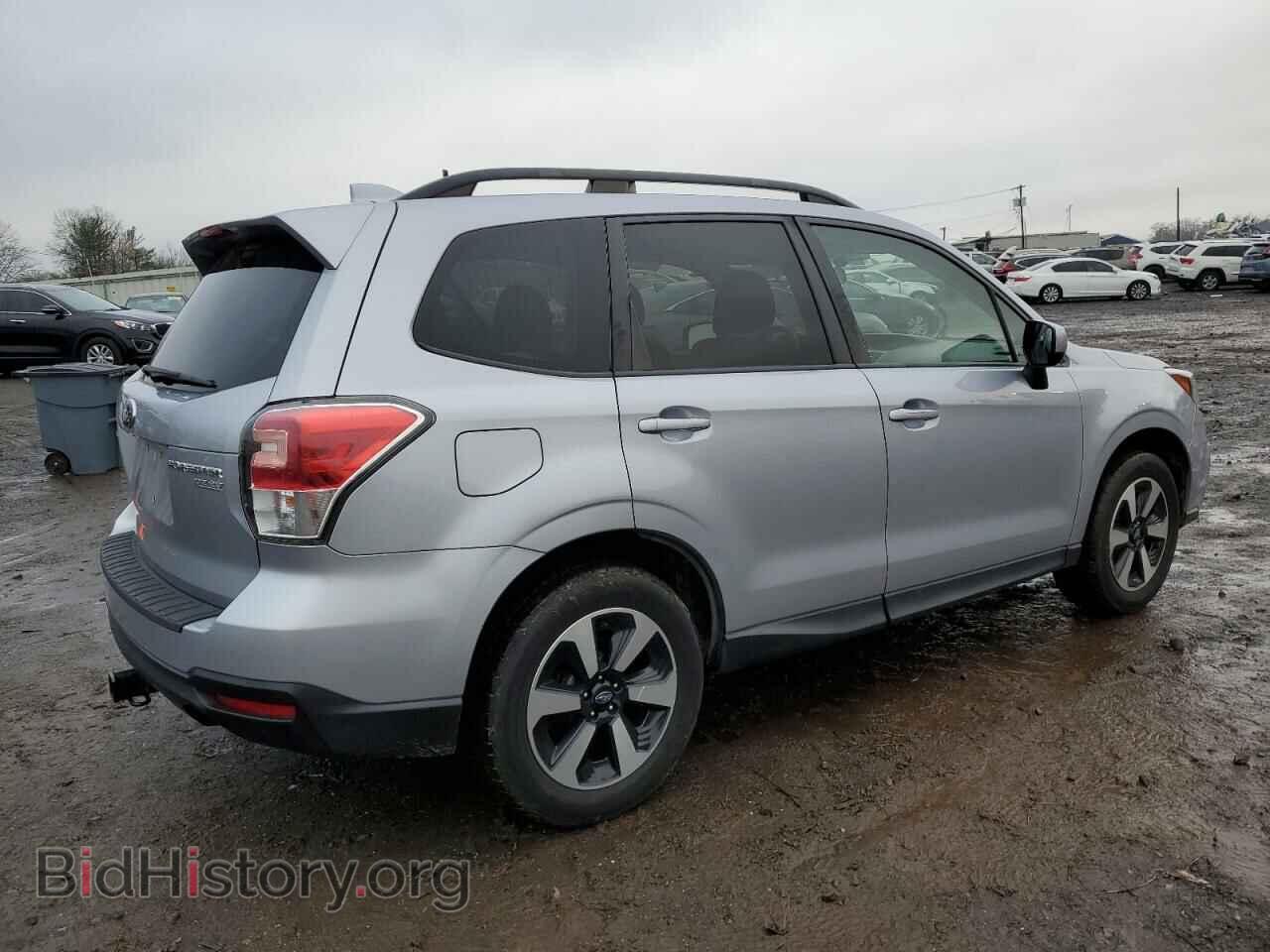 2017 SUBARU FORESTER - VIN: JF2SJAEC8HG523981 - Фото 3