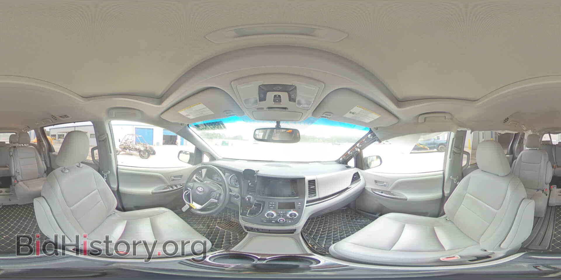 2017 TOYOTA All Models - VIN: 5TDYZ3DC5HS888719 - Фото 15