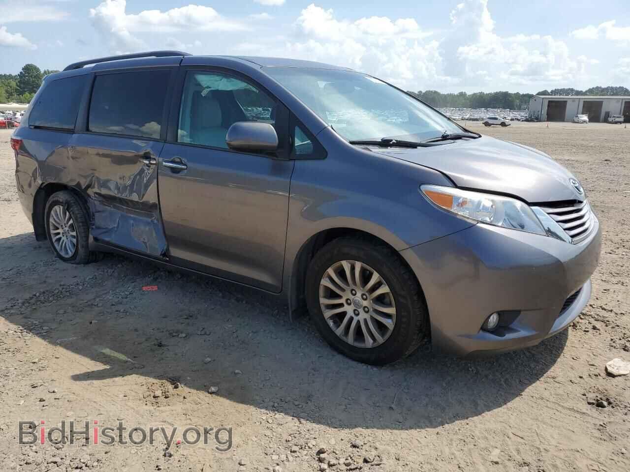 2017 TOYOTA All Models - VIN: 5TDYZ3DC5HS888719 - Фото 4