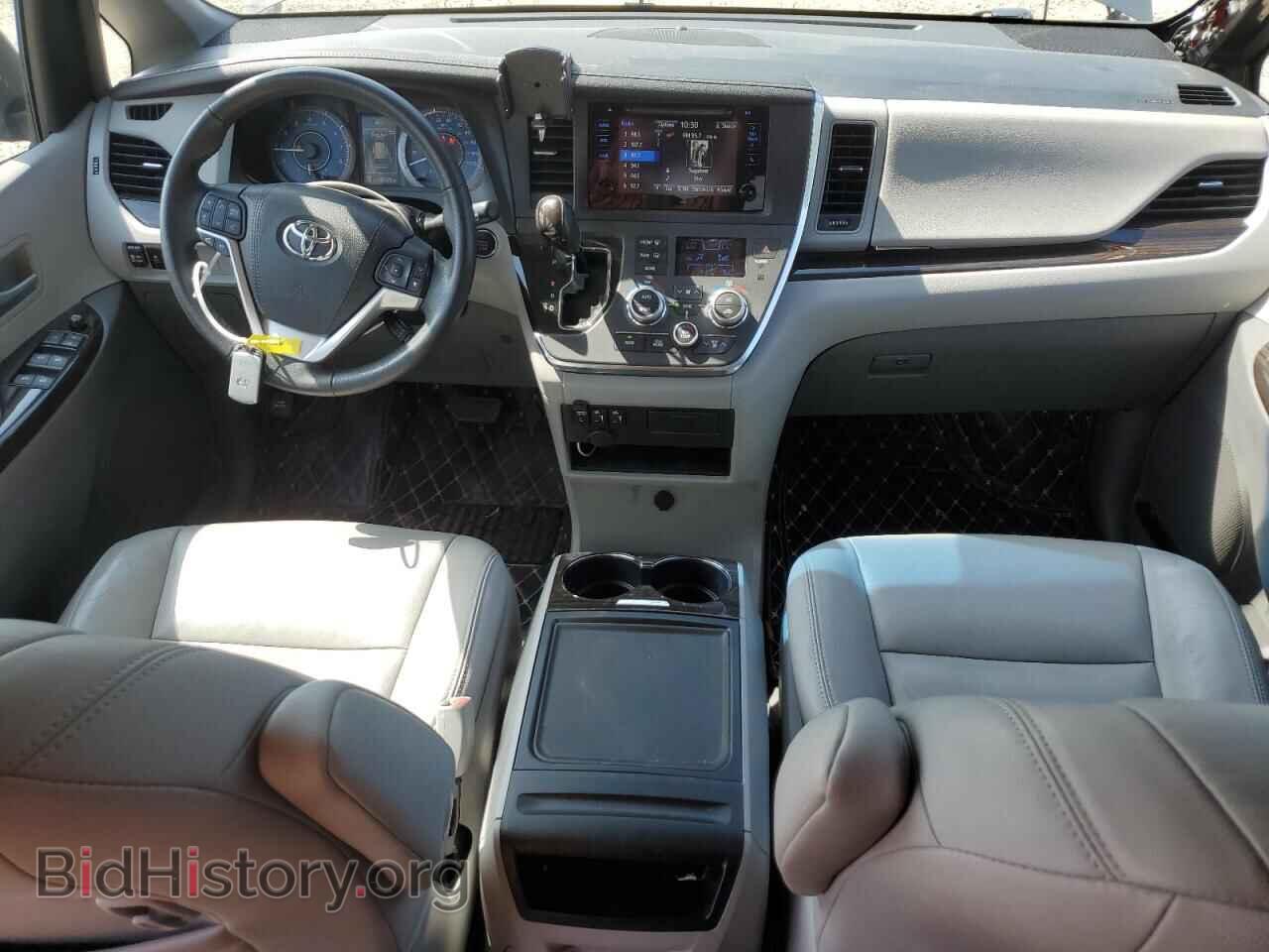 2017 TOYOTA All Models - VIN: 5TDYZ3DC5HS888719 - Фото 8