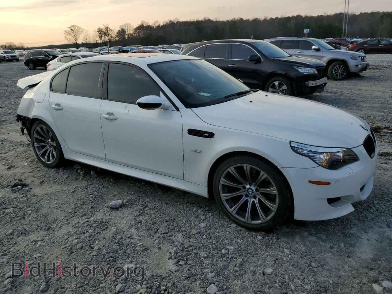 2008 BMW M5 - VIN: WBSNB93518CX10328 - Фото 4
