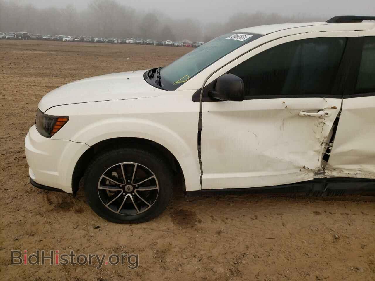 2018 DODGE JOURNEY - VIN: 3C4PDCAB0JT277112 - Фото 9