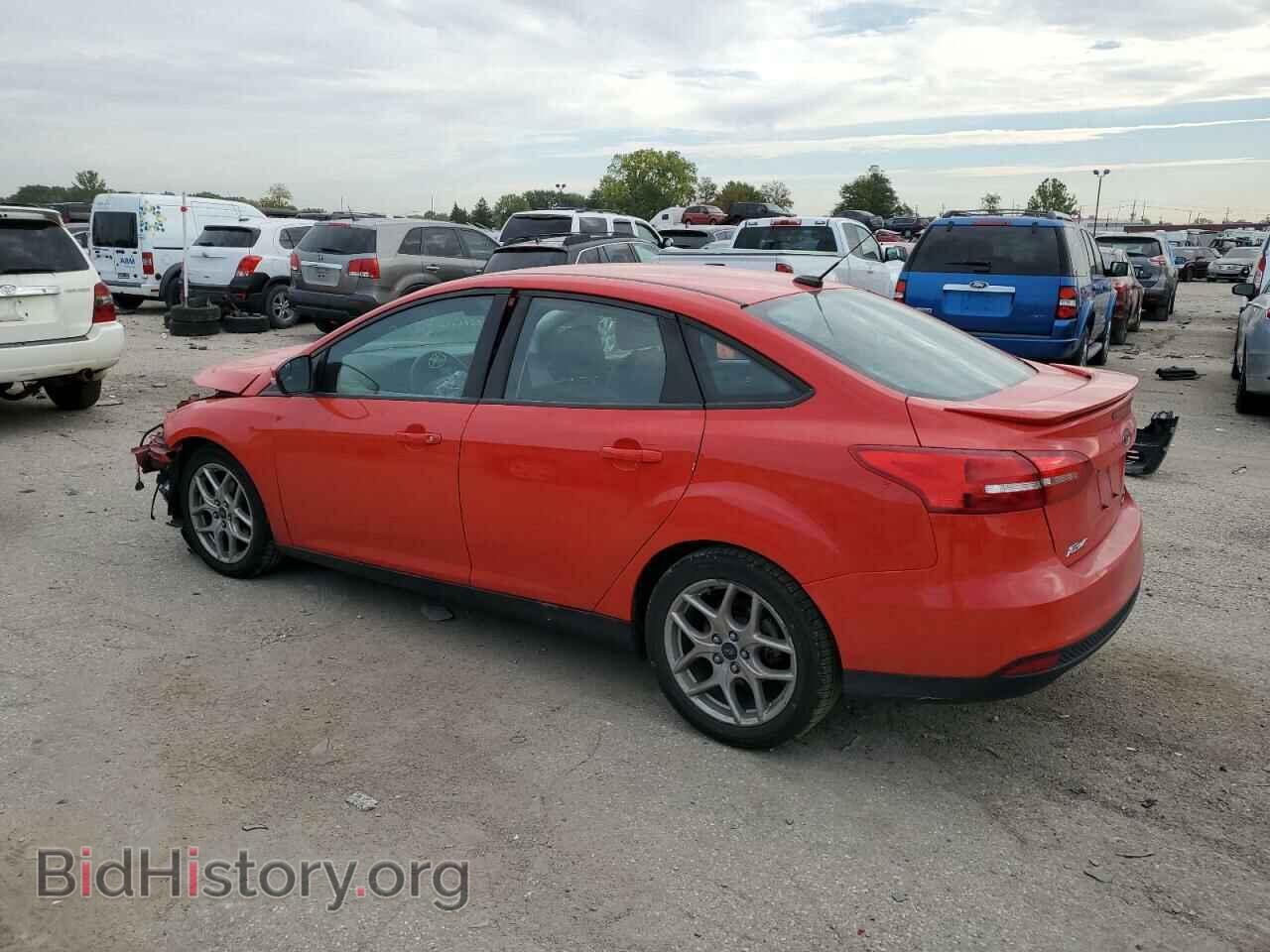 2015 FORD FOCUS - VIN: 1FADP3F2XFL366844 - Photo 2